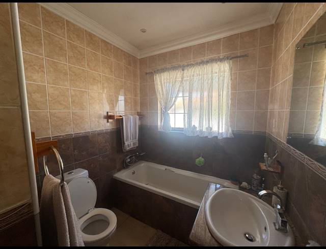 2 BEDROOM CLUSTER FOR SALE IN SUNAIR PARK